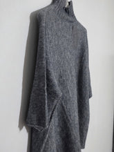 Load image into Gallery viewer, Ribbed Neck Half Sleeve Jumper