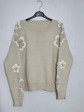 Load image into Gallery viewer, Knitted floral jumper