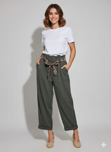 Load image into Gallery viewer, Magic Trouser With Floral Print Belt
